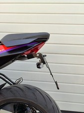 kurzer Kennzeichenhalter